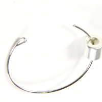 Memory wire ring with end bent over and magnetic clasp